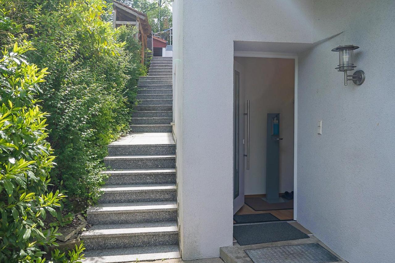 Ferienwohnung Im Eisenbergweg Бад-Мергентхайм Экстерьер фото